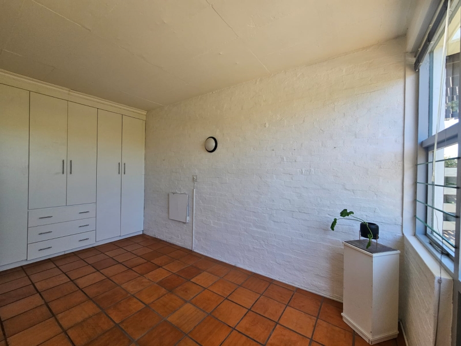 5 Bedroom Property for Sale in Herolds Bay Western Cape
